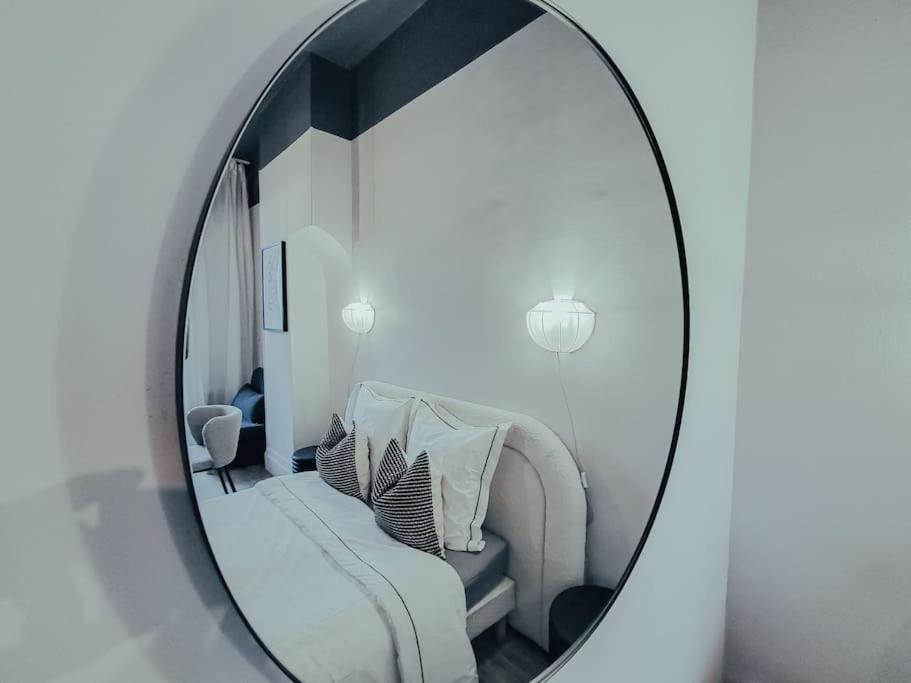 Suite Opium Лион Екстериор снимка