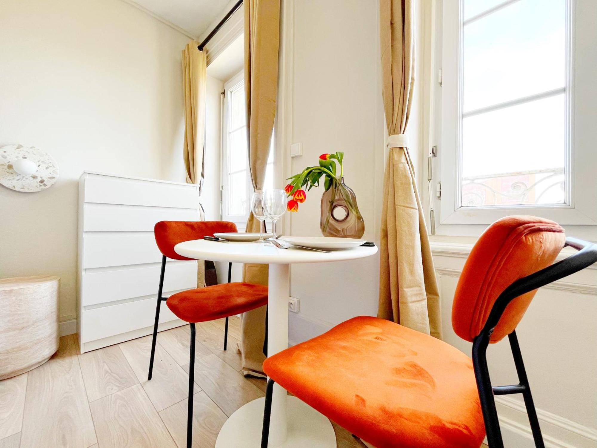 Suite Opium Лион Екстериор снимка