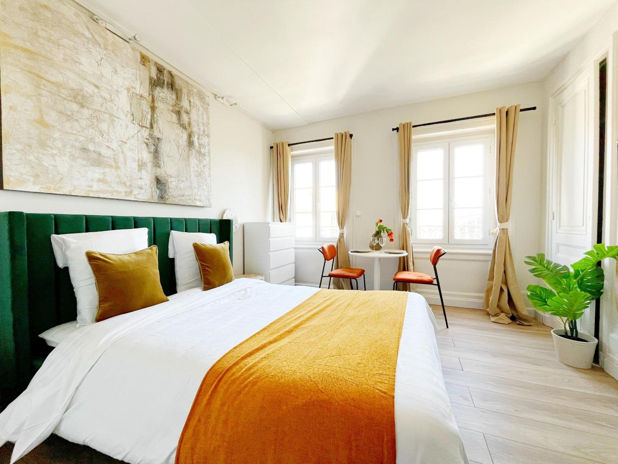 Suite Opium Лион Екстериор снимка