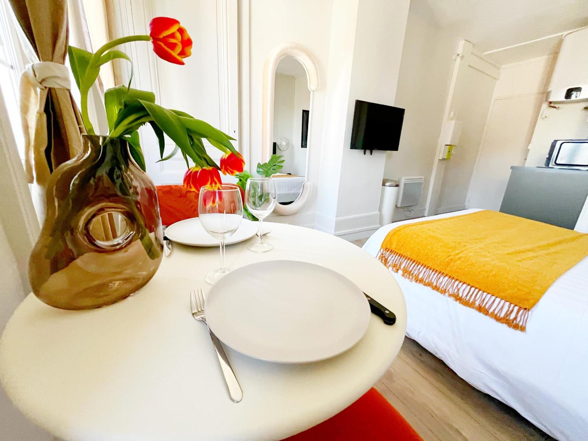 Suite Opium Лион Екстериор снимка