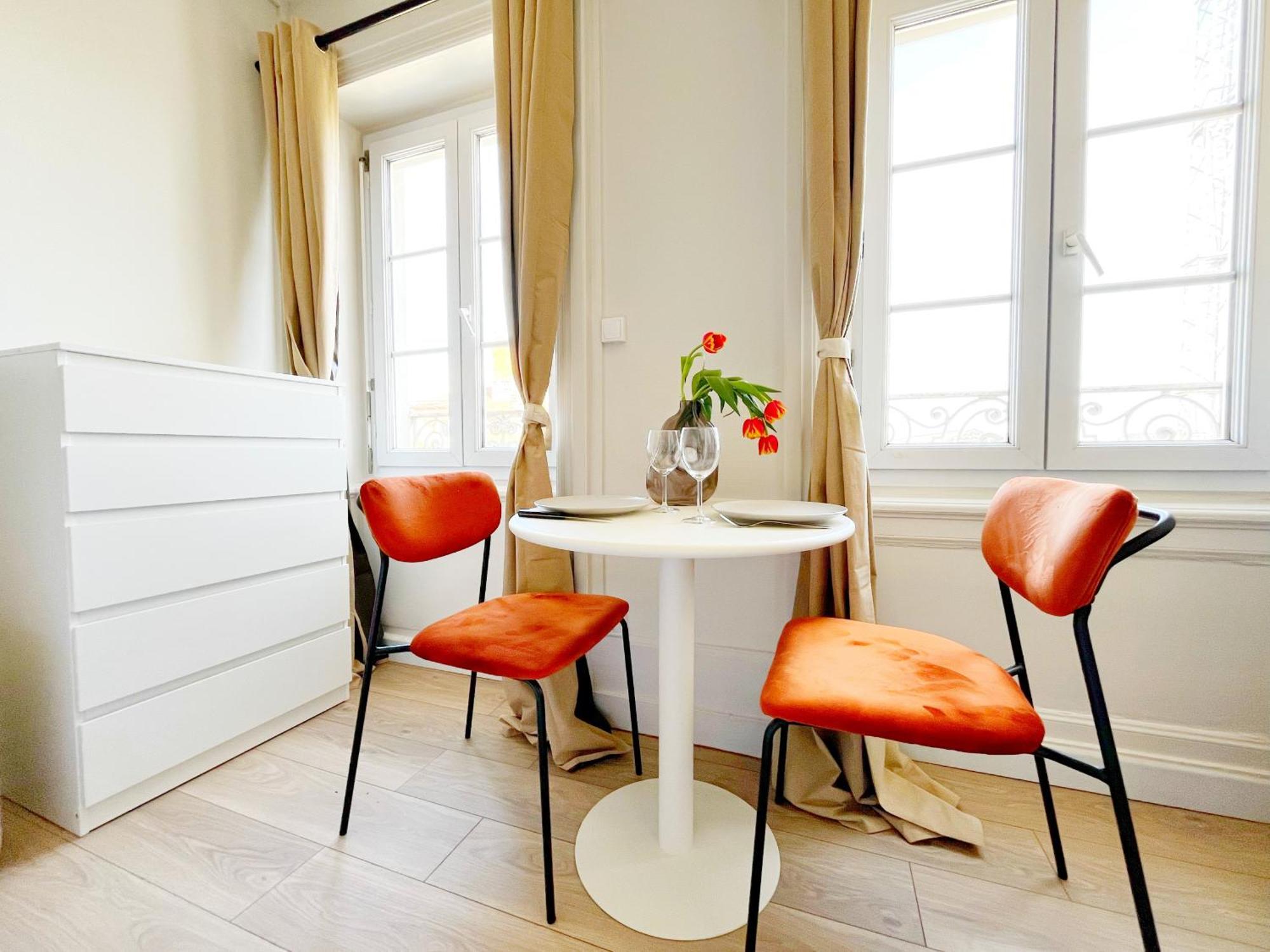 Suite Opium Лион Екстериор снимка