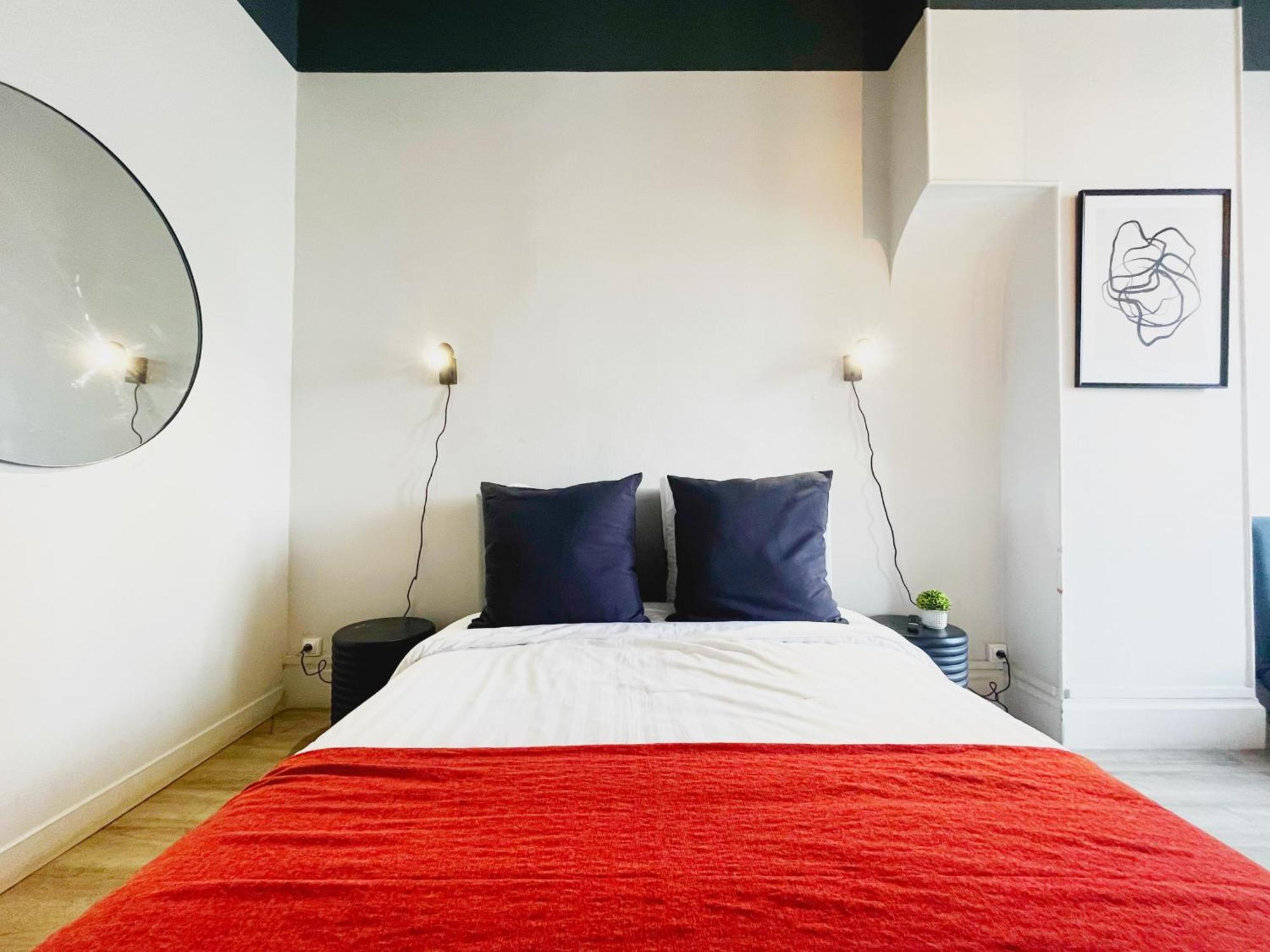 Suite Opium Лион Екстериор снимка