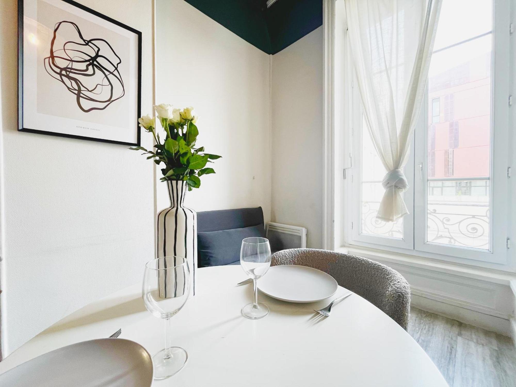 Suite Opium Лион Екстериор снимка